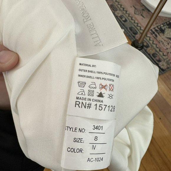 Brand New Allure #3401, New Wedding Dress, White Dress, Wedding Gown Size 8 - Picture 13 of 13